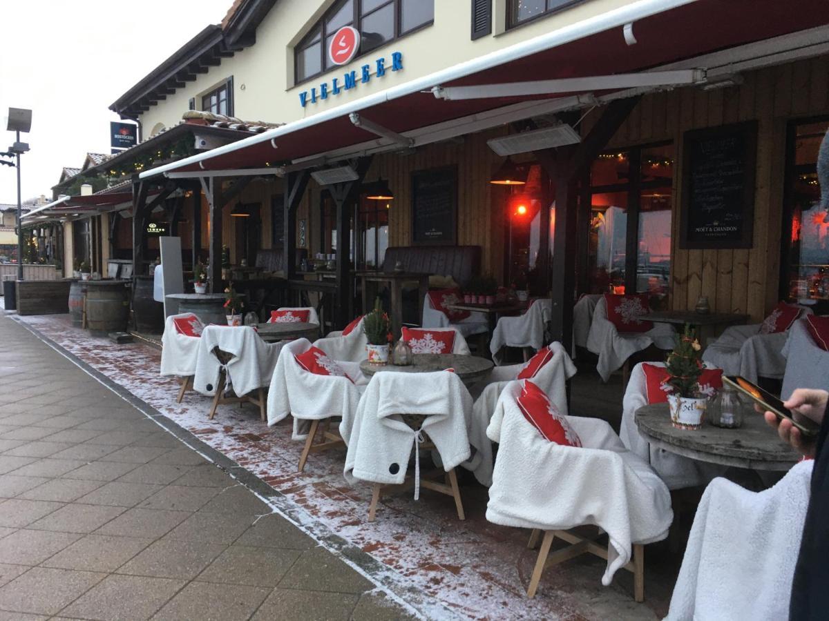 Ferienwohnung Yachthafentraum In 2 Minuten Am Strand Seebruecke Yachthafen Ostseebad Kühlungsborn エクステリア 写真