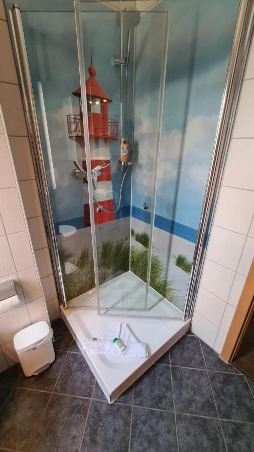 Ferienwohnung Yachthafentraum In 2 Minuten Am Strand Seebruecke Yachthafen Ostseebad Kühlungsborn エクステリア 写真