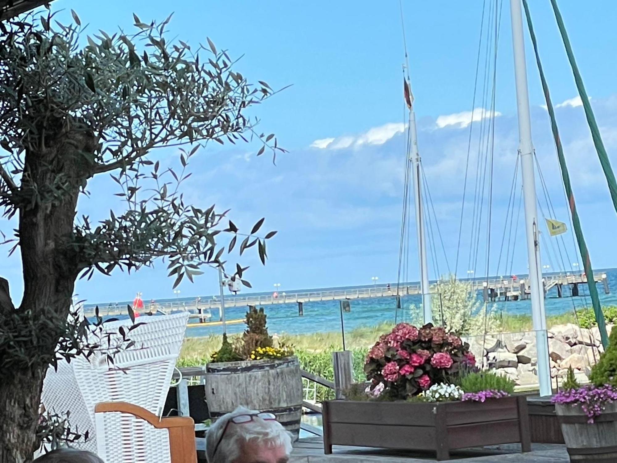 Ferienwohnung Yachthafentraum In 2 Minuten Am Strand Seebruecke Yachthafen Ostseebad Kühlungsborn エクステリア 写真