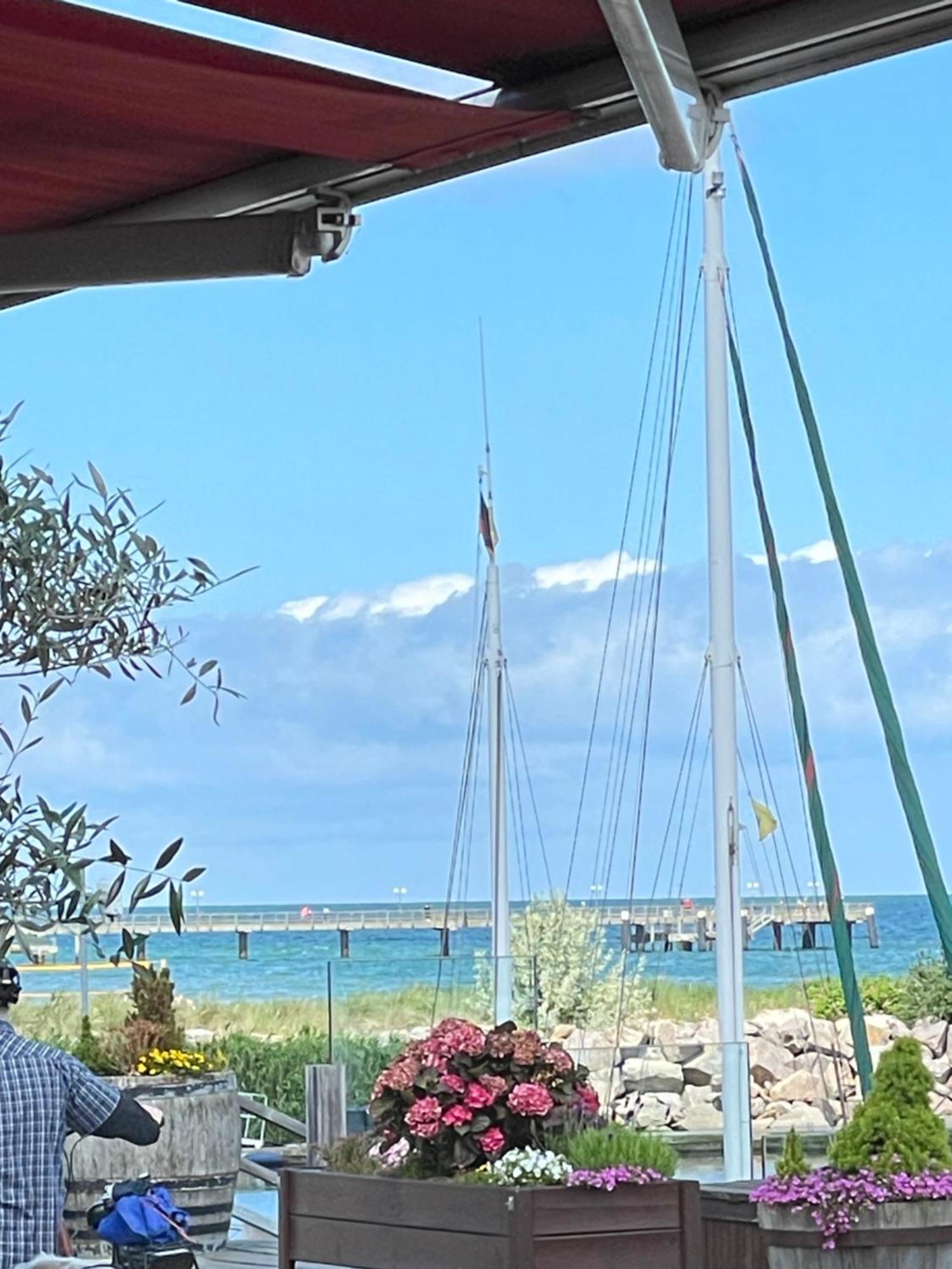 Ferienwohnung Yachthafentraum In 2 Minuten Am Strand Seebruecke Yachthafen Ostseebad Kühlungsborn エクステリア 写真