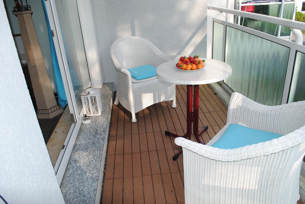 Ferienwohnung Yachthafentraum In 2 Minuten Am Strand Seebruecke Yachthafen Ostseebad Kühlungsborn エクステリア 写真