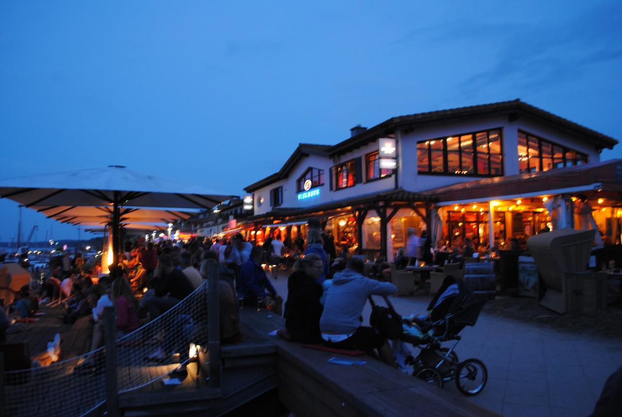 Ferienwohnung Yachthafentraum In 2 Minuten Am Strand Seebruecke Yachthafen Ostseebad Kühlungsborn エクステリア 写真